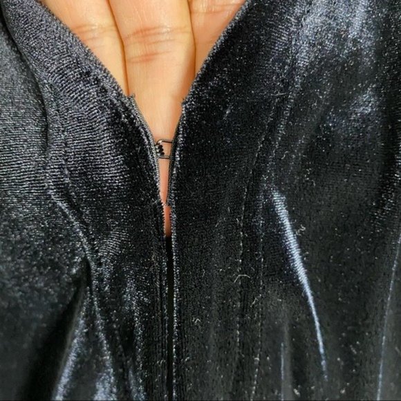 Vintage Villager A Liz Claiborne Velvet Long sleeve open front Cardigan M - Picture 6 of 10